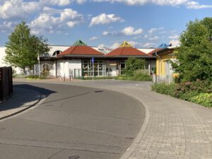 Wacholderweg Höhe Krippe und Kindergarten.