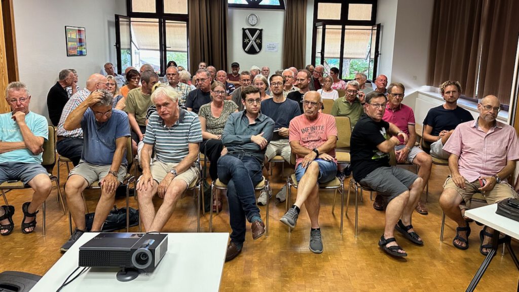 Aktuelles Bild: Großes Interesse am Infoabend von Ortsbeirat und Bila zur Neubaustrecke der Bahn.