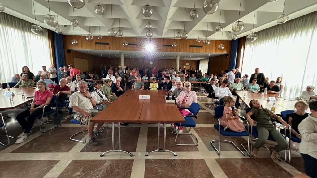 Großes Interesse beim Wahlabend im Stadthaus.